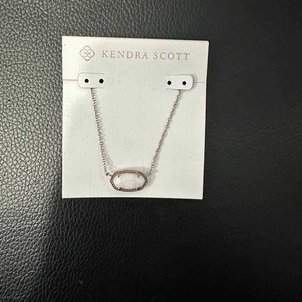 Kendra scott necklace